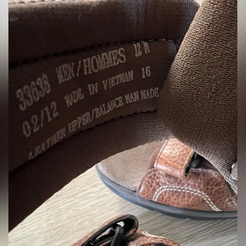 Clarks Active Air Men’s Sandals, Size 9 M, NWOT